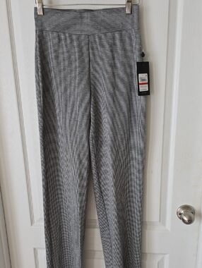 4 Pieces Set Gray Black Houndstooth pants, top, bag, hat.